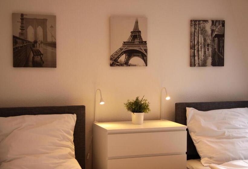 اتاق استاندارد سه نفره, Peter Apartments   Zentrale Innenstadtlage