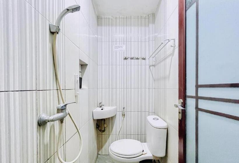 اتاق سوپریور با تخت بزرگ, Reddoorz @ Best Hotel Jalan Dr. Sutomo Siantar