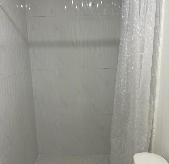 标准间, Leonor’s Guest House