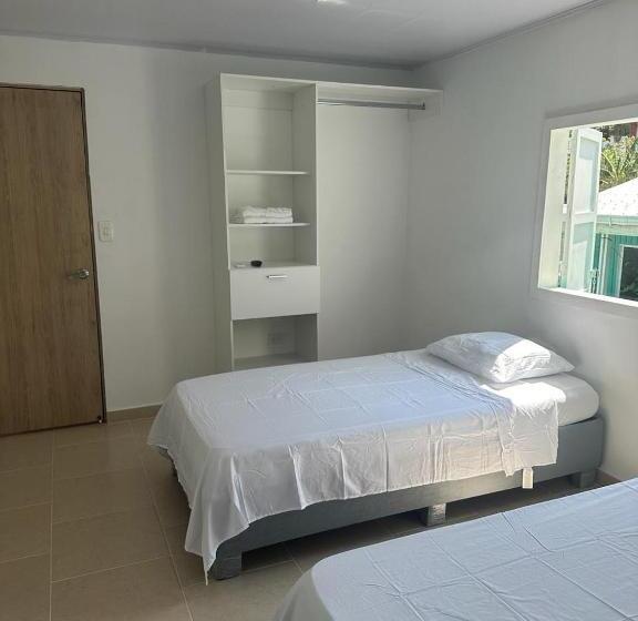 Basis Zimmer, Leonor’s Guest House