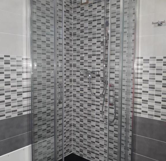 חדר סטנדרט לשלושה, B&b Casa Taty