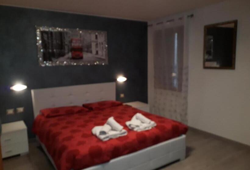 חדר סטנדרט לשלושה, B&b Casa Taty