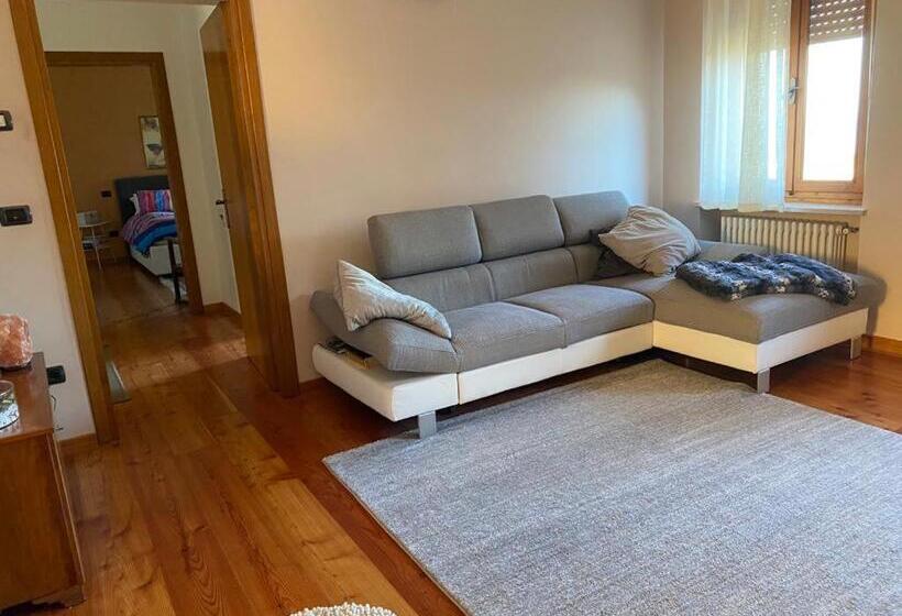 １階の１ベッドルームアパートメント, B&b Corte Frisonai