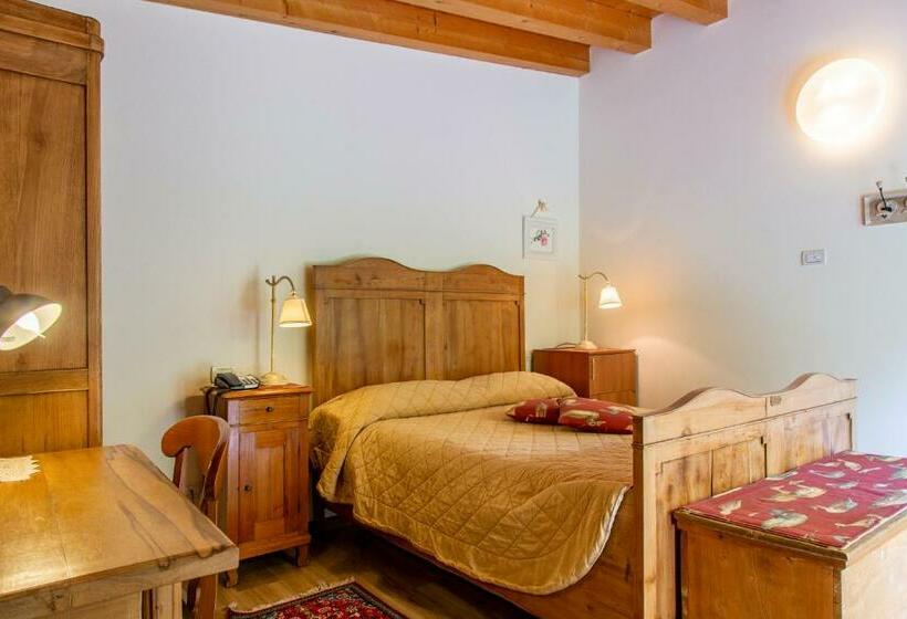 חדר סטנדרט פנימי, Calvi Ristorante Mainor