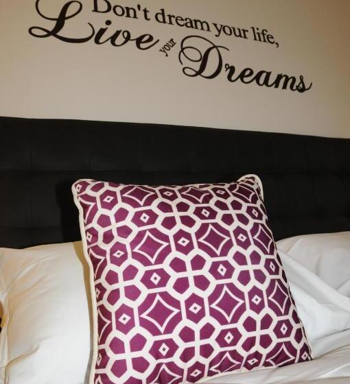 Romantic Room, Rombino