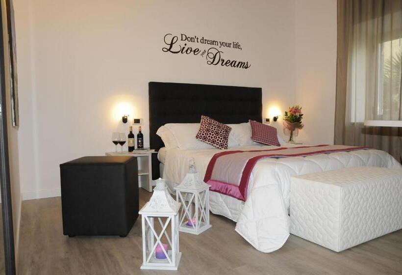 Romantic Room, Rombino