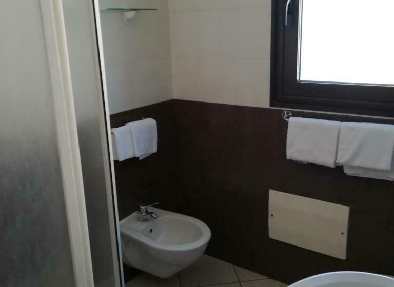 Номер Стандарт с Балконом, La Locanda Del Mare B&b
