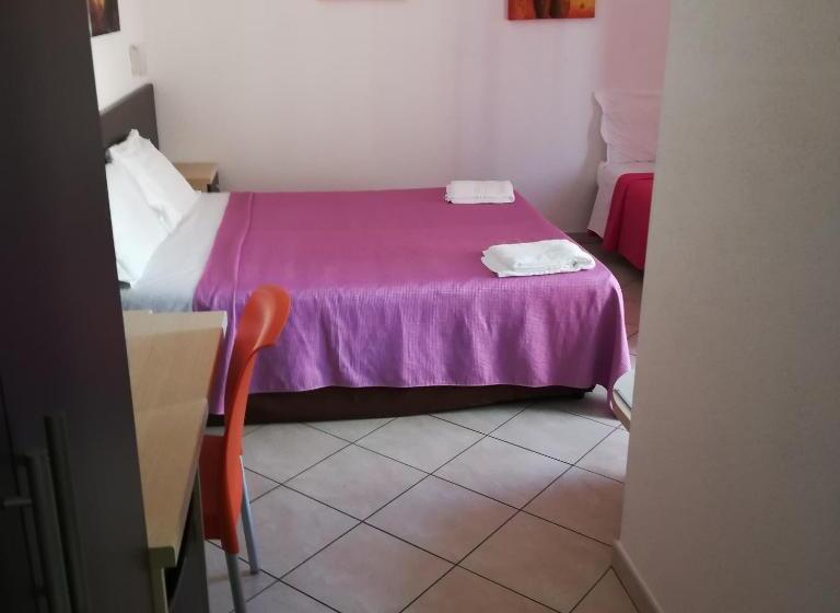 Трехместный Номер Стандарт с Балконом, La Locanda Del Mare B&b