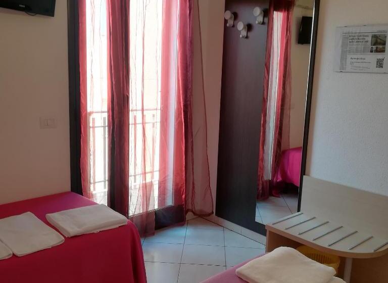 バルコニー付きスタンダードトリプルルーム, La Locanda Del Mare B&b