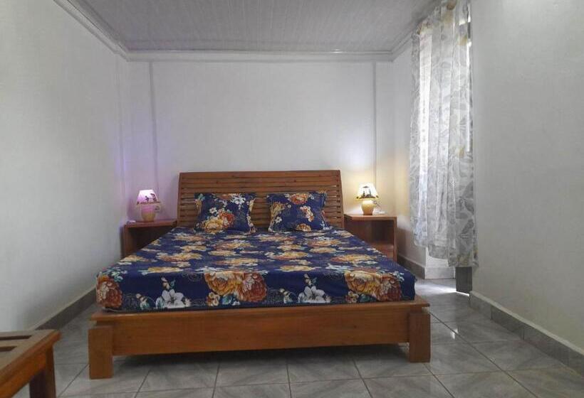 اتاق استاندارد, Chez Joël