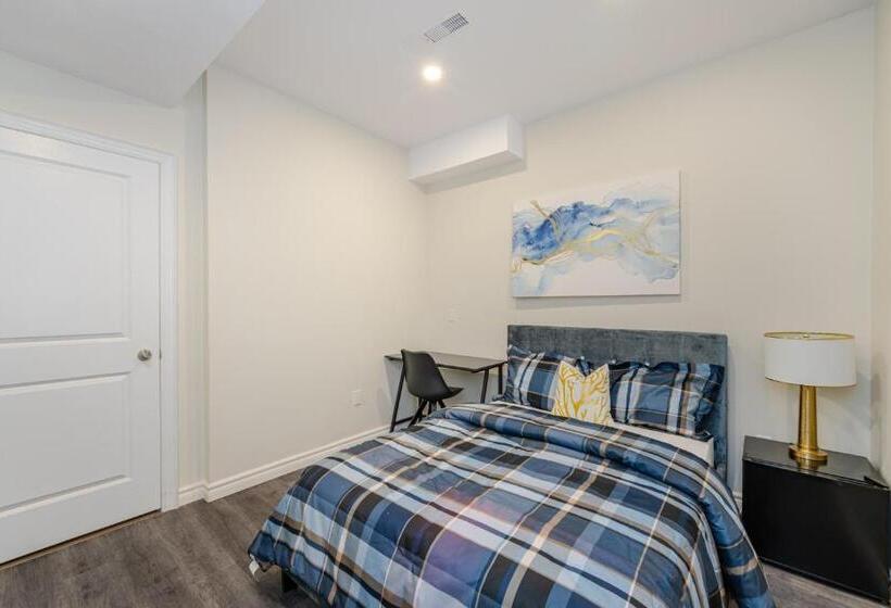 Номер Стандарт, Private Basement Bedrooms In Oakville