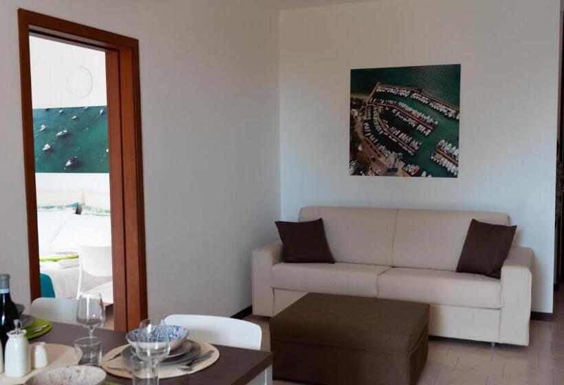آپارتمان 2 خوابه, Moniga Resort