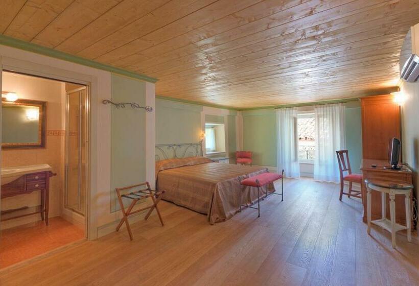 سوییت جونیور, Il Vicolo Relais