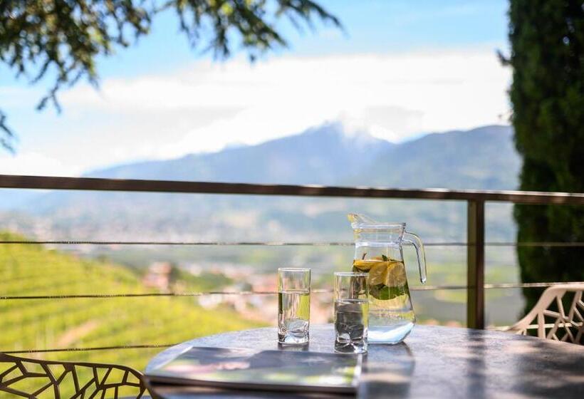 דירת חדר עם טרסה, Das Grafenstein Familienresidence