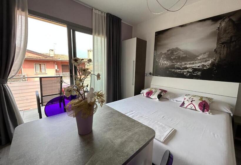 Escritório Deluxe, Gardesana Active Apartments