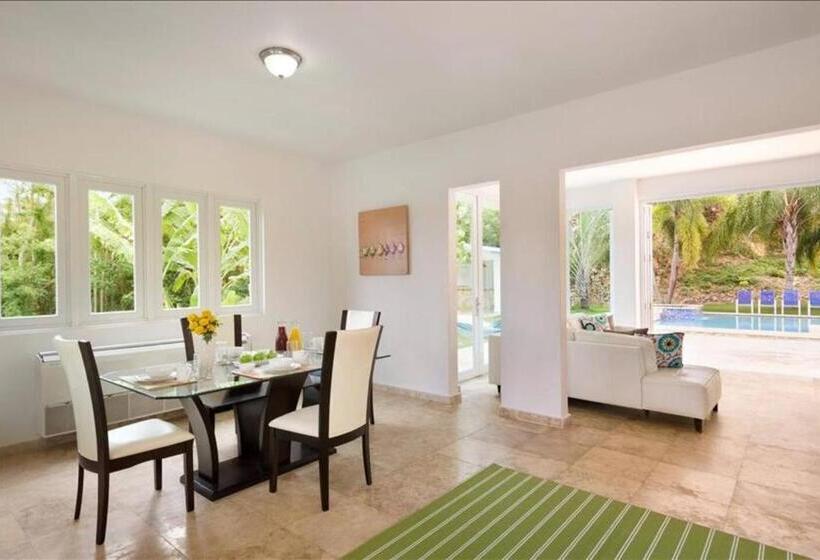 سوییت, Manati World Point Inn
