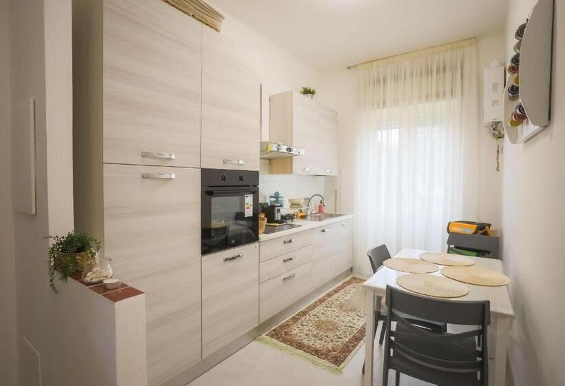 اتاق استاندارد سه نفره, Barbyb B&b
