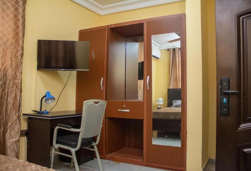 디럭스 스위트, Stepmens Guest House