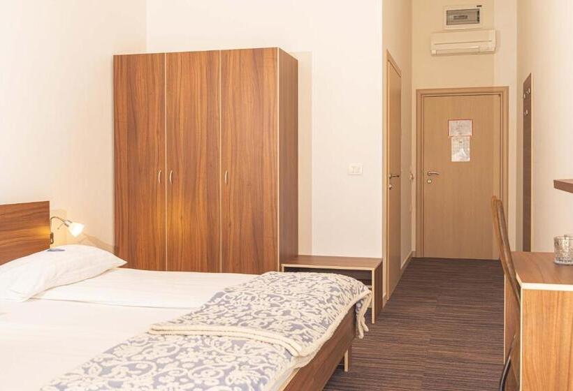 اتاق استاندارد با چشم‌انداز باغ, Lavender  Oleander Resort