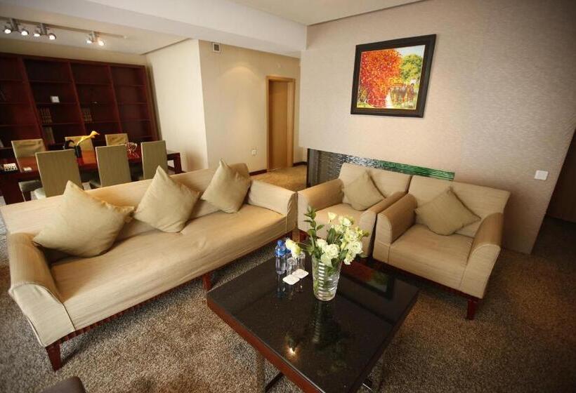 سوئیت پریمیوم, The Corporate Hotel Central