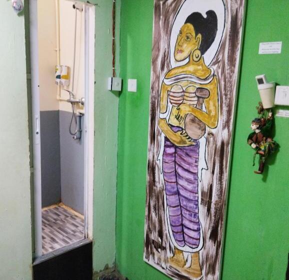 اتاق استاندارد یک نفره, Shannkalay Hostel