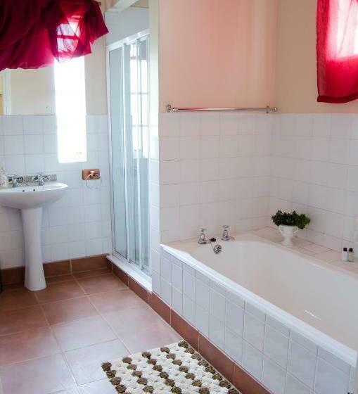 Family Suite, Annies House