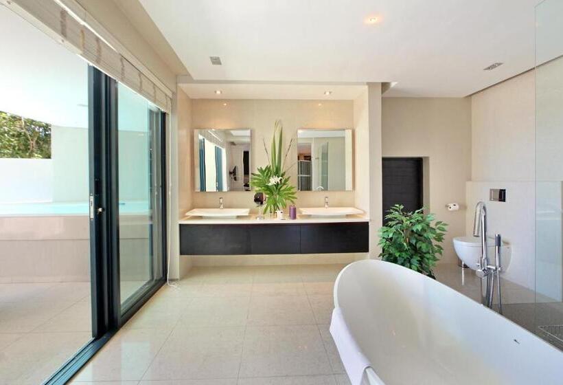 Люкс Повышенной Комфортности, Azamare Guest House