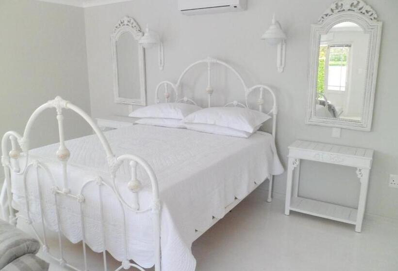 Семейный Номер, Kastelein Guesthouse