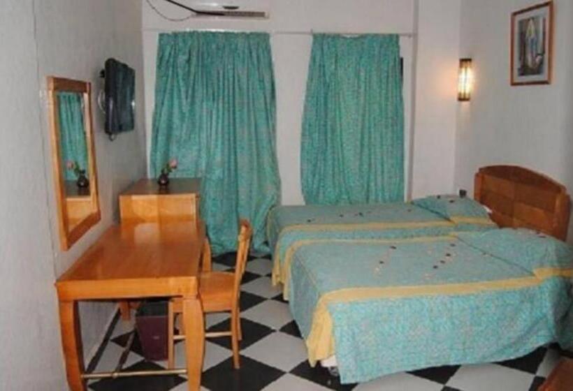 Economy Triple Room, Le Grand Hotel Tazi