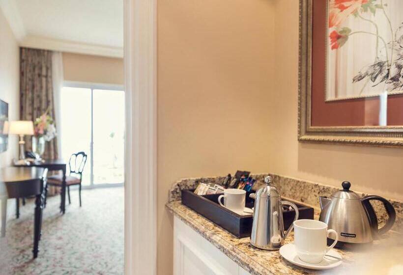 Семейный Номер Superior, The Boardwalk Hotel, Convention Centre & Spa
