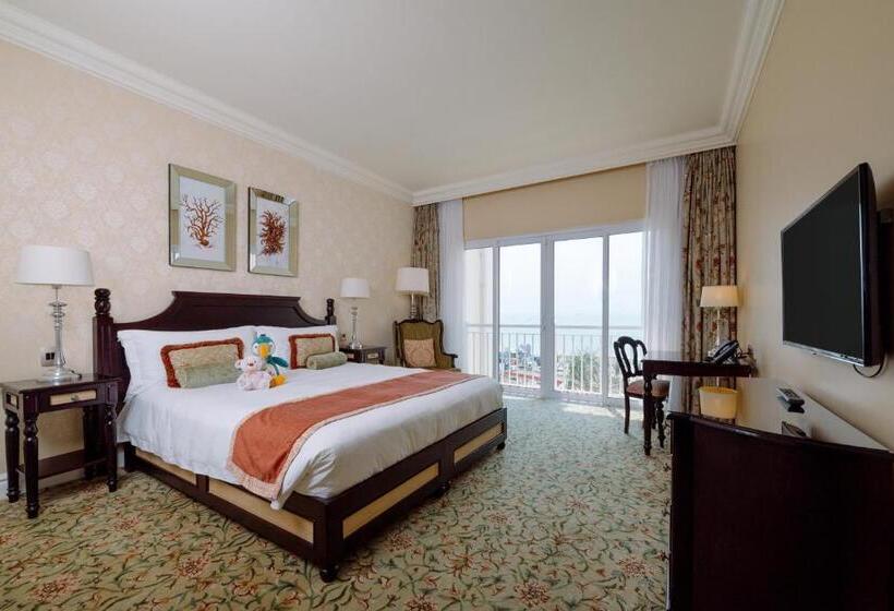Quarto Familiar Deluxe, The Boardwalk Hotel, Convention Centre & Spa