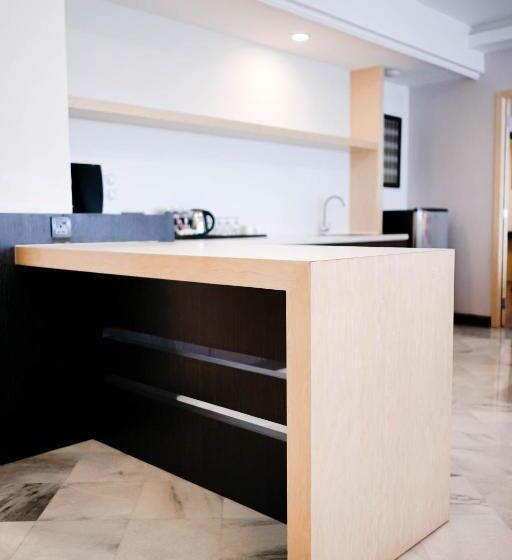 Королевский Люкс, Tunamaya Beach & Spa Resort – Desaru