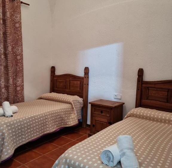 标准间, Albergue De Espiel