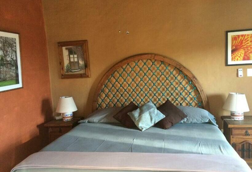 Номер Deluxe Кровать Кинг, La Casa Del Guamúchil