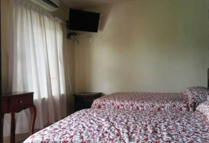 Quarto Quádruplo Estandar, Quinta San Juan
