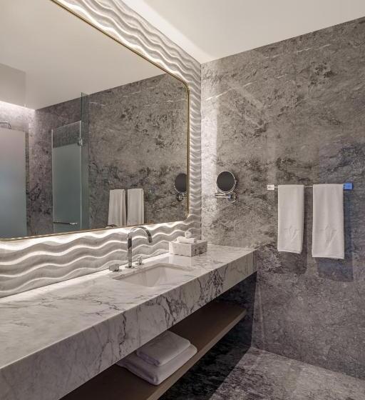 اتاق دلوکس با تخت کینگ و چشم‌انداز, Rixos Premium Qetaifan Island North