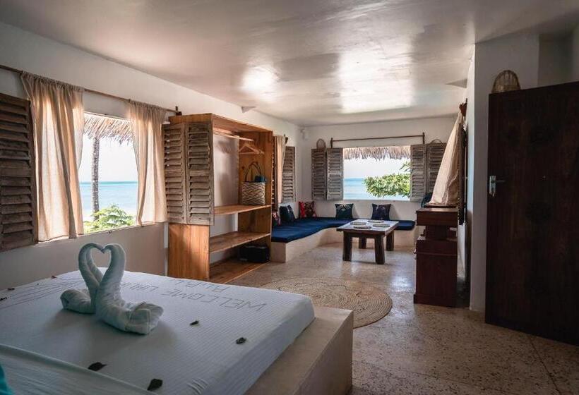 3 Bedroom Suite, Pili Pili Beach Bungalows