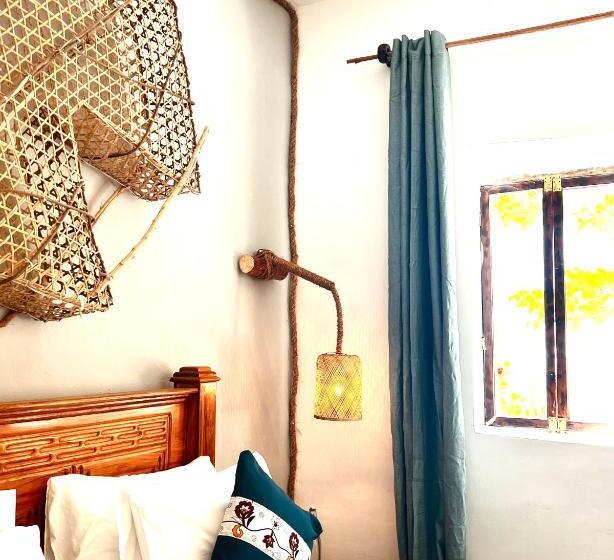 اتاق لوکس با چشم‌انداز دریا, Pili Pili Beach Bungalows