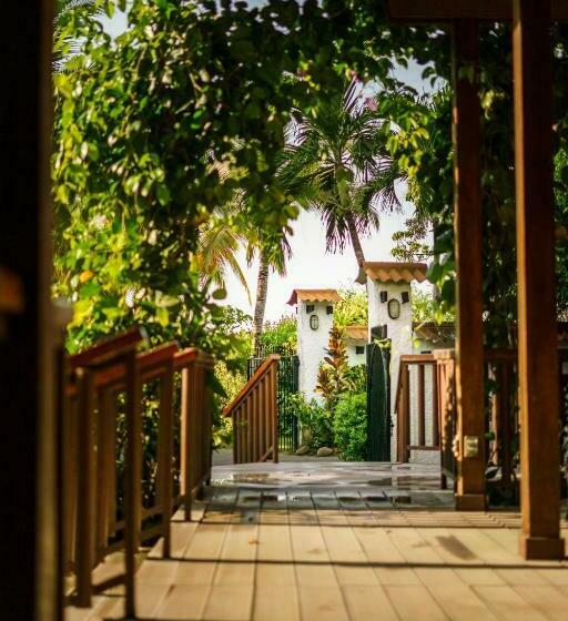 Люкс Мастер, Casa Guardia Panama