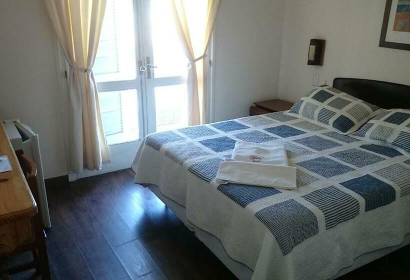 اتاق استاندارد چهارنفره با بالکن, Viola