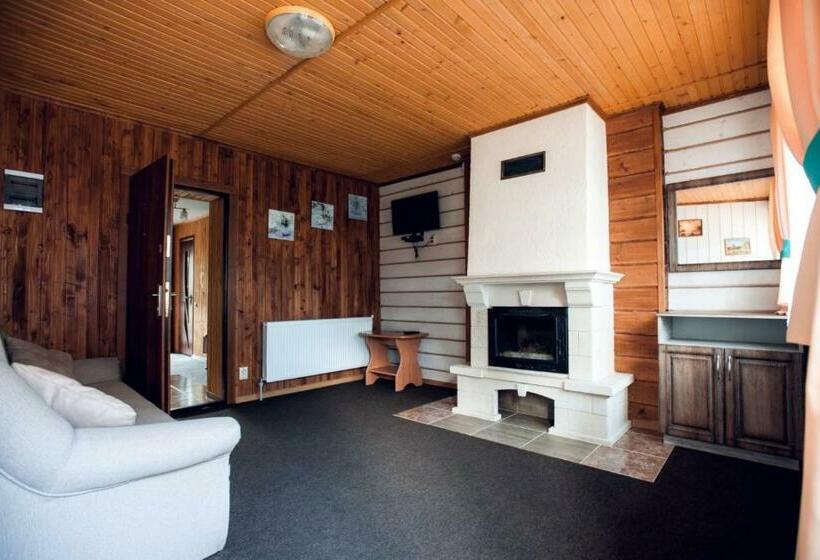 سوییت با چشم‌انداز کوه, Chalet Filvarok