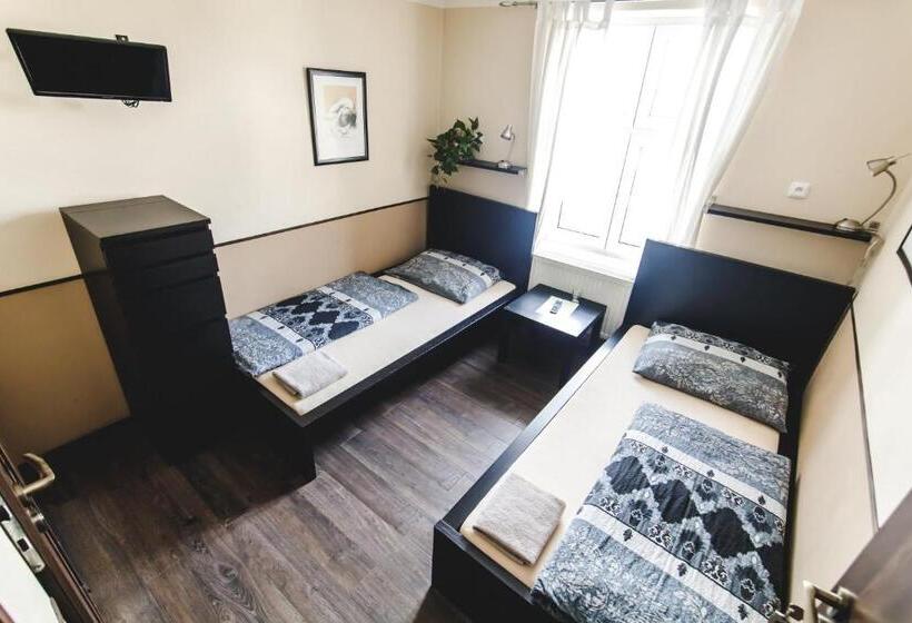 스탠다드 룸, Hostel U Arény