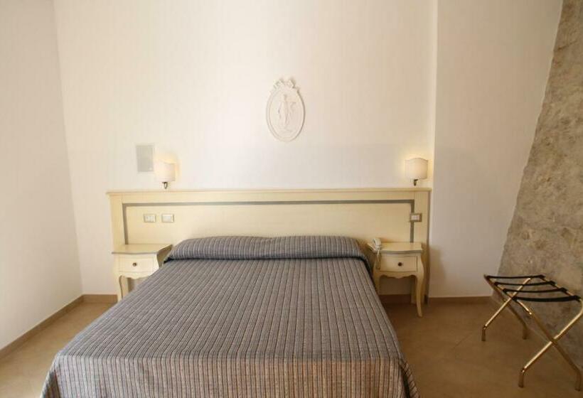 Номер Стандарт, Boutique Il Castellino Relais
