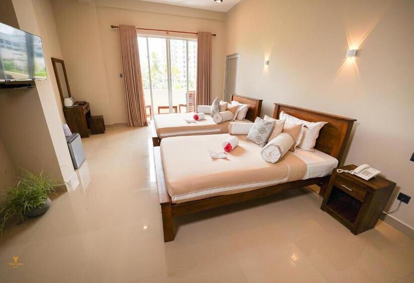 Номер Deluxe, Tharusha