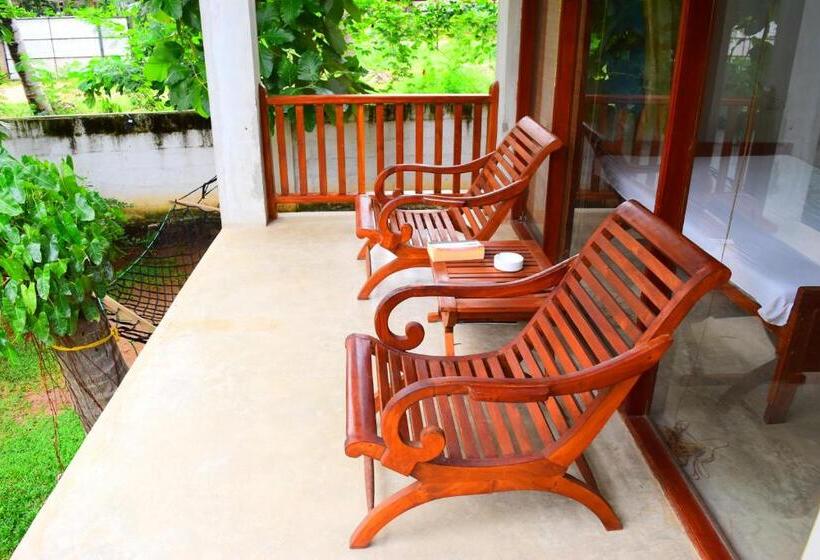 高级园景房, Liyana Holiday Resort
