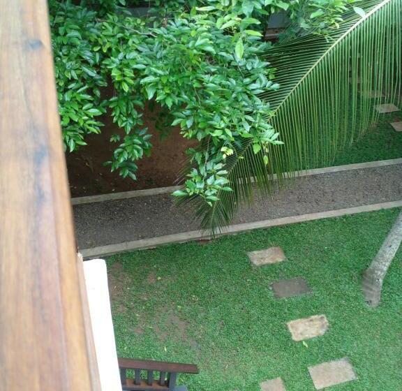高级园景房, Liyana Holiday Resort