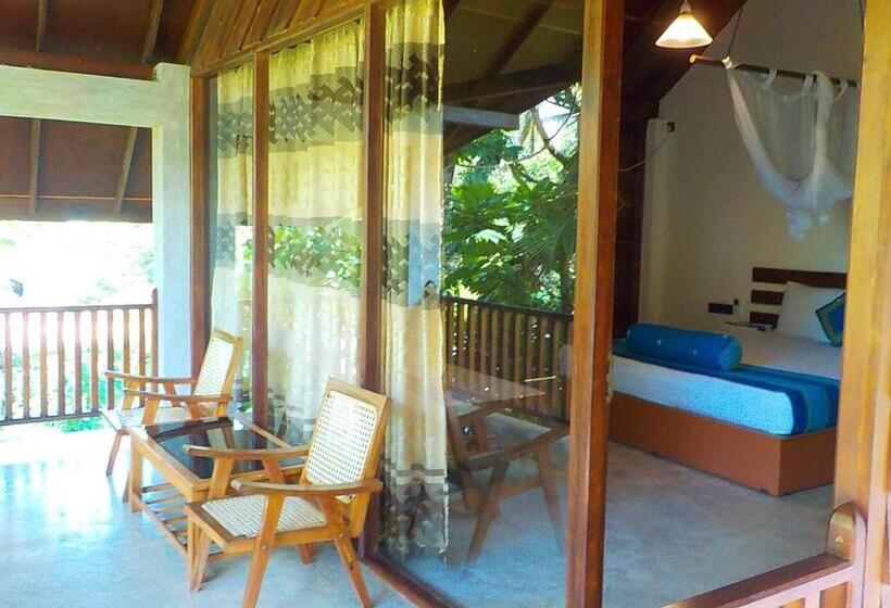 高级园景房, Liyana Holiday Resort