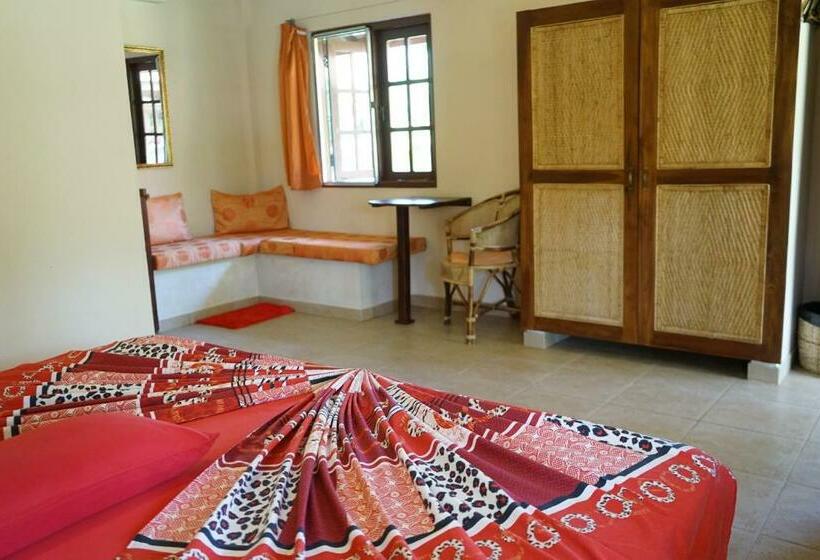 Бунгало Стандарт Вид на Сад, Puetz Travels Beach Resort