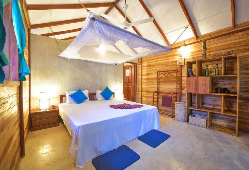 بانگلوی سوپریور, Kitesurfing Lanka