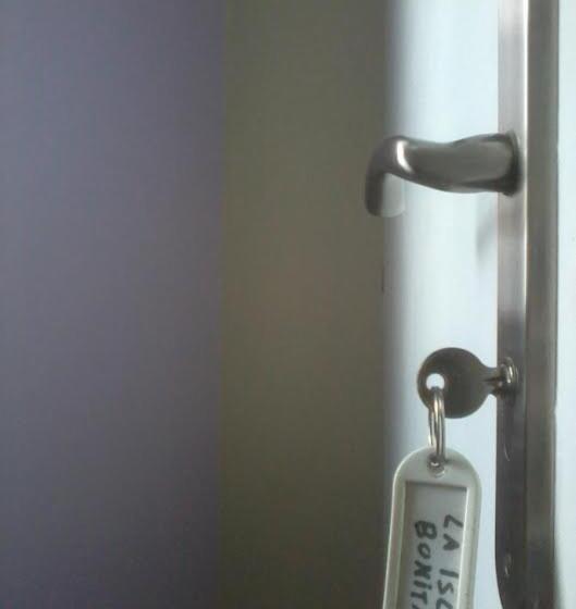 חדר סטנדרט לשלושה עם חדר אמבטיה משוף, Ruta 80 Hostel